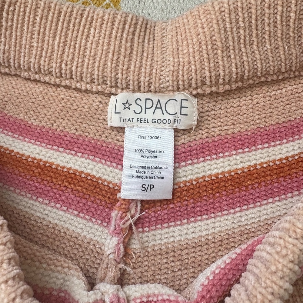 LSPACE Shorts - Picture 2 of 4